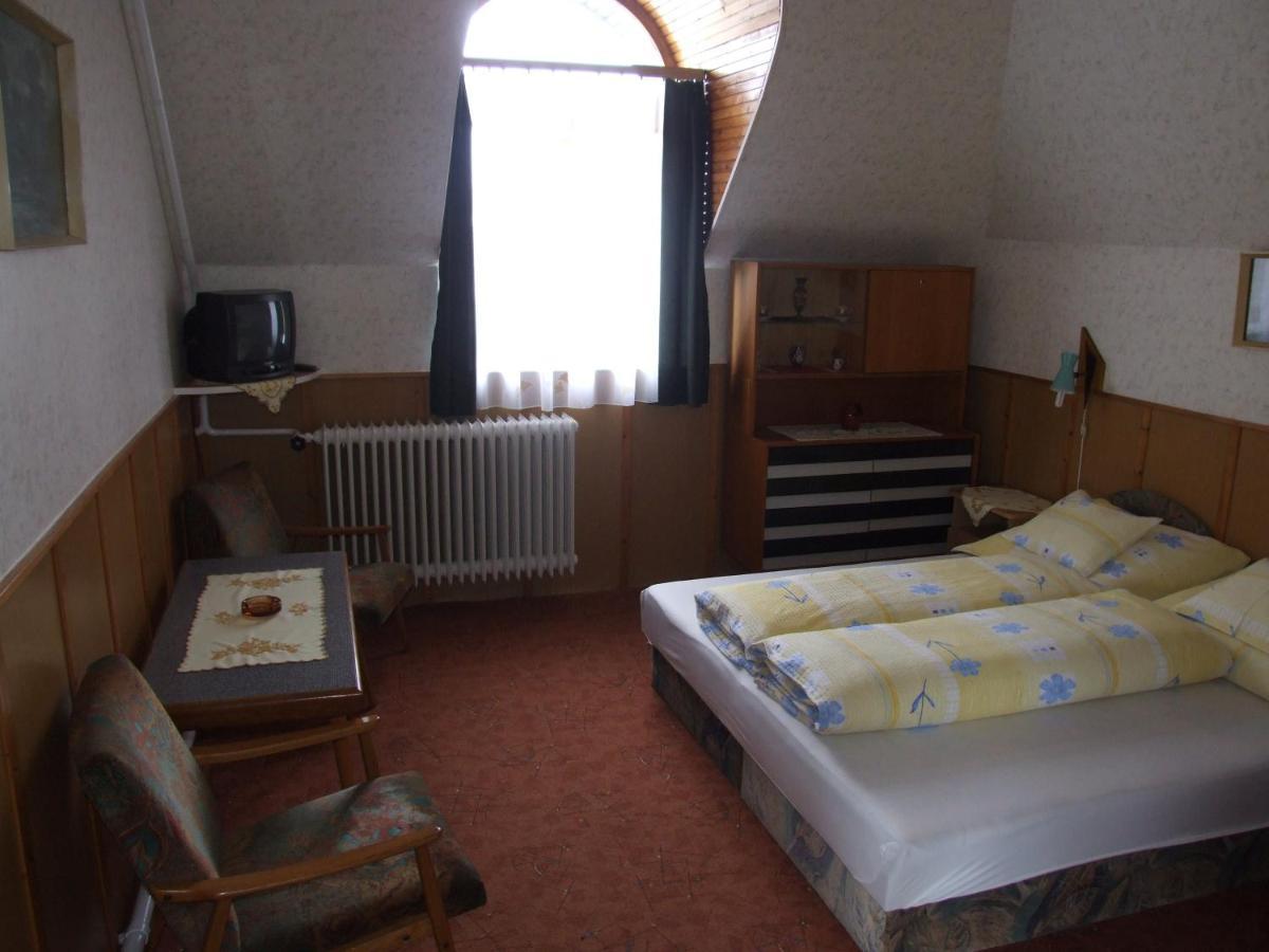 Révész Vendégház Harkány Quarto foto